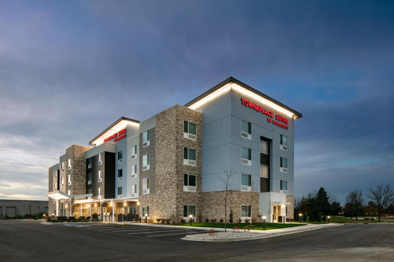Towneplace Suites By Marriott Oconomowoc מראה חיצוני תמונה