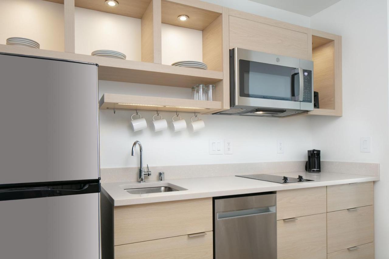 Towneplace Suites By Marriott Oconomowoc מראה חיצוני תמונה
