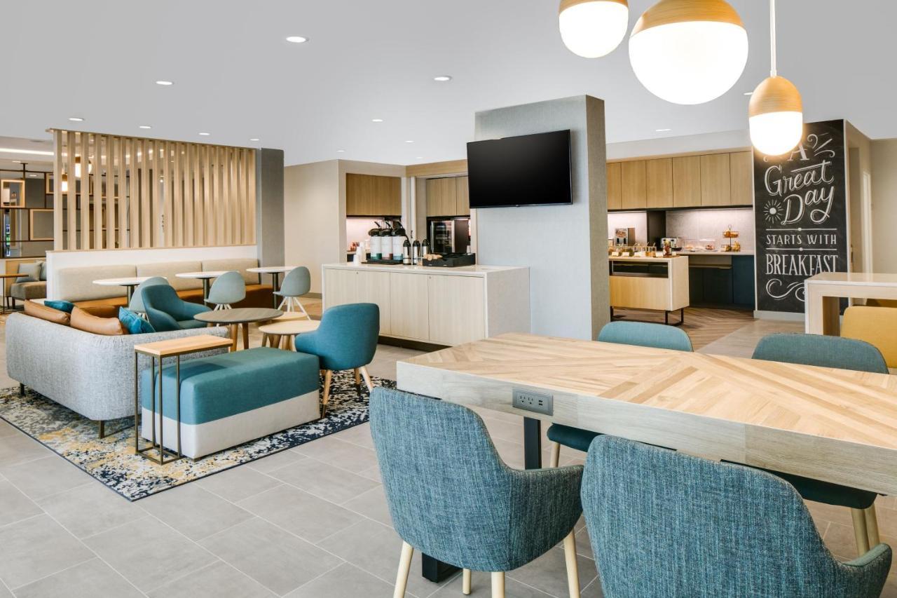 Towneplace Suites By Marriott Oconomowoc מראה חיצוני תמונה